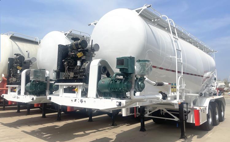 Tri Axle Dry Bulk Cement Trailer for Sale